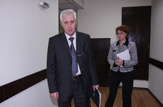 Министър Николай Петров: Методиката на финансиране на болниците вероятно ще бъде променена