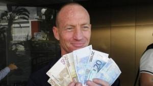 МВФ иска от Кипър строги икономии