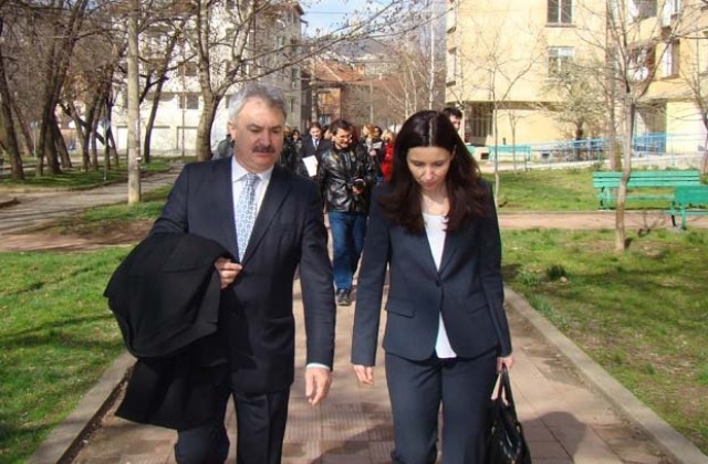 Вицепремиерът Ил.Цанова: Градовете са основните двигатели за развитие в страната