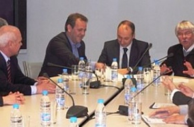 Подписаха колективен трудов договор в металургията