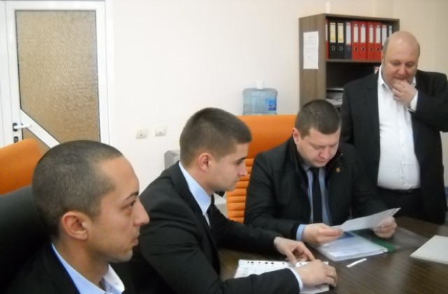 ГЕРБ регистрира листата си в РИК