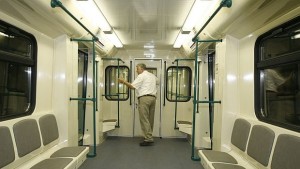 Фандъкова заведе председателят на ЕНП на разходка с метрото