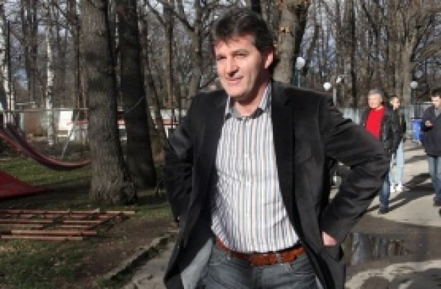 Емо Костадинов: Платини ще има разговор с мен