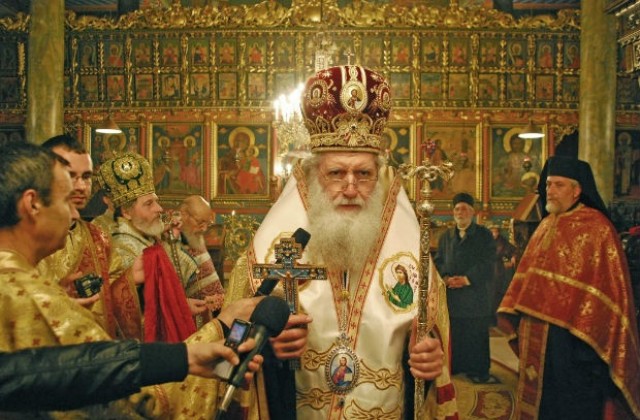 Патриарх Неофит отслужи молебен в Русе