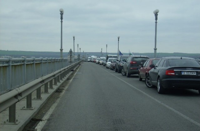 Невъзможно е пълно затваряне на Дунав мост, няма алтернативен маршрут