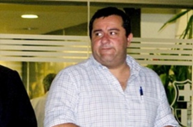 ФИФА глоби с 6 хиляди франка агента на Станислав Манолев