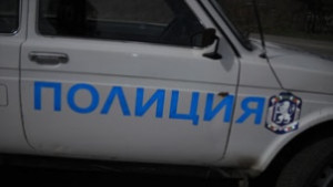 Повредиха паметна плоча в Балчик