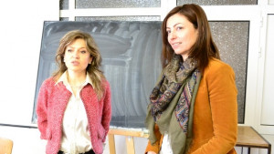 Мадлен Алгафари се срещна с млади психолози във ВТУ