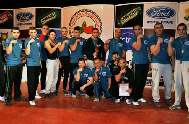 Девет златни медала за Локомотив-96 от държавното по канадска борба в Поморие