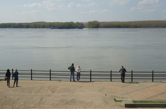 Дунав не застрашава засега хората и инфраструктурата в Силистренско