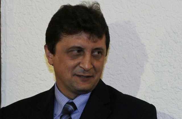 Несериозни били обвиненията, че във ВСС се взимат безпринципни решения