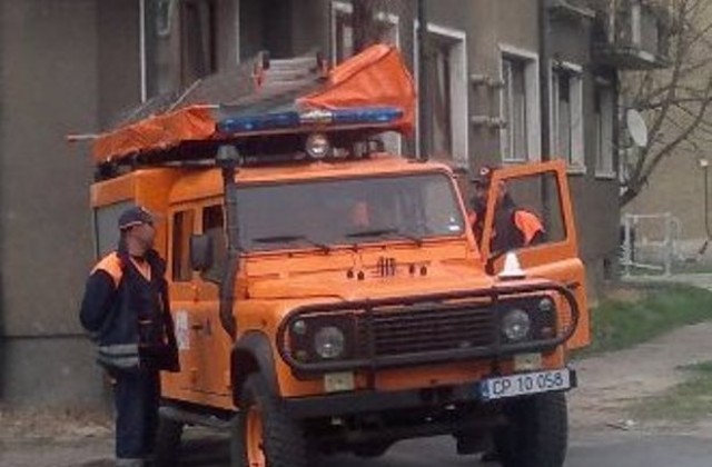 Късо съединение запали таван на севлиевска кооперация