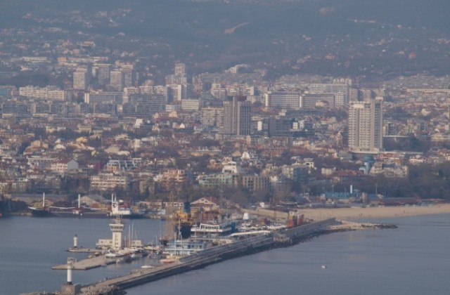 Варна в конкуренция с още пет града за младежка европейска столица