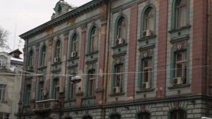Общината взима сградата на БНБ едва след 3 години