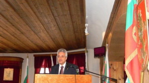 Премиерът Марин Райков обеща честни избори