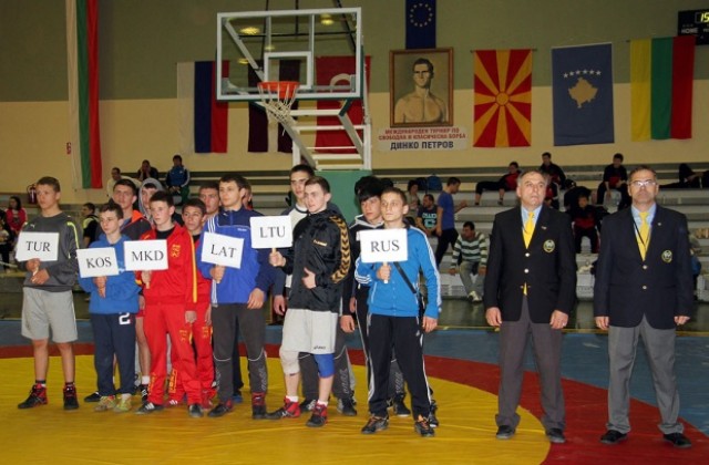 Спортисти от седем държави участват в турнира Динко Петров