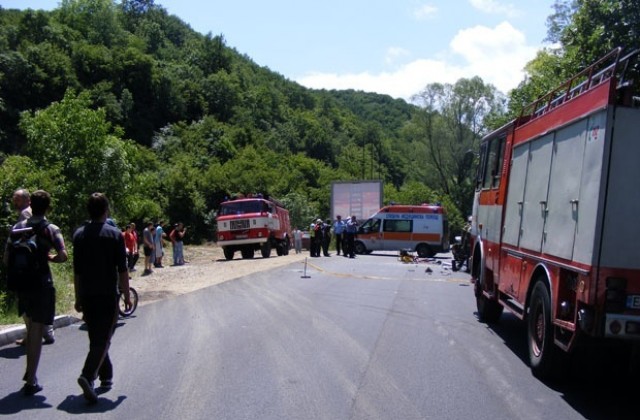 38-годишен е починалият мъж при катастрофата в Средна гора