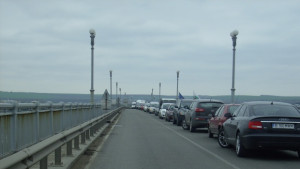Дунав мост още понатоварен след ремонта