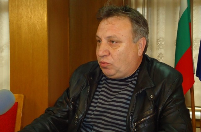 В края на месеца започва пръскането срещу кърлежи