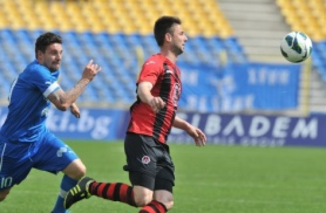 Билети от 6 и 4 лева за дербито Левски – Локомотив София