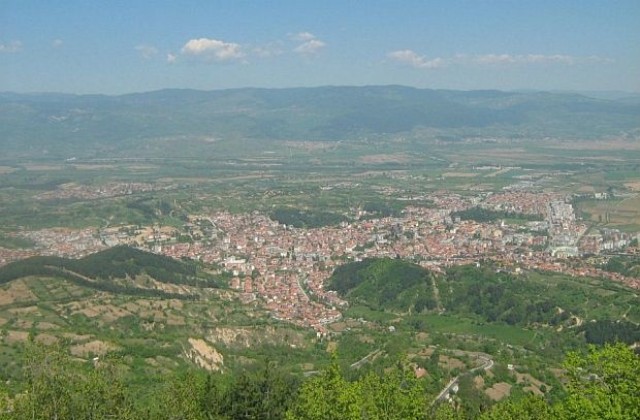 Ученици от НПГ и община Гоце Делчев отбелязват Деня на  Земята