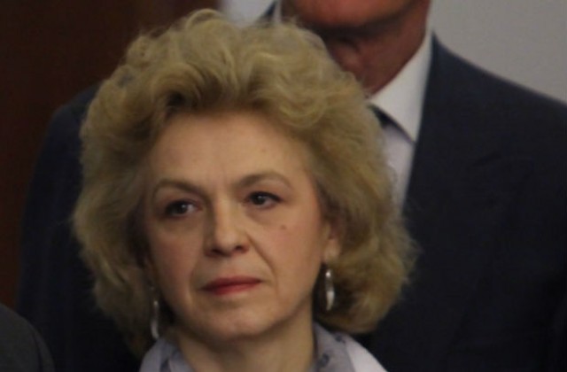 Министър Първанова отрича саботаж, машината не била работила