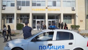 Трафикант на цигари застава пред магистратите