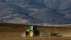 Пролетната сеитба в Търговищко се забавя