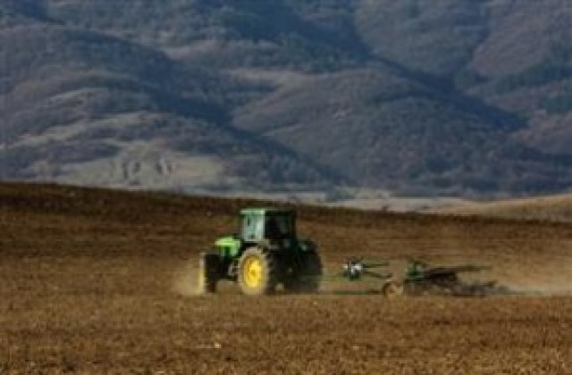 Пролетната сеитба в Търговищко се забавя