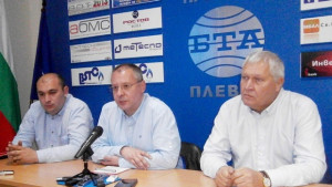 Станишев България върви надолу по отношение на свободата на медиите