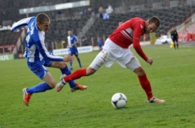 Апостол Попов и Мишо Венков започнаха бегови занимание с ЦСКА