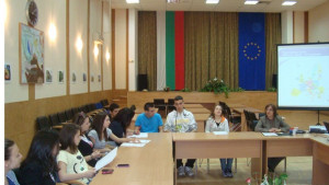 Представиха младежкия дискусионен клуб Сближаване с ЕС