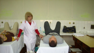 Ученици дариха кръв