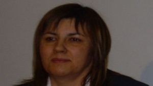 Превеждат еднократни помощи на три целеви групи