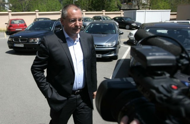 Станишев призова Цветанов да се оттегли от политиката
