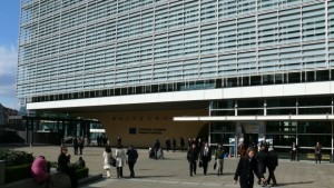 ЕК Край на скъпите и бавни заверки и легализации на