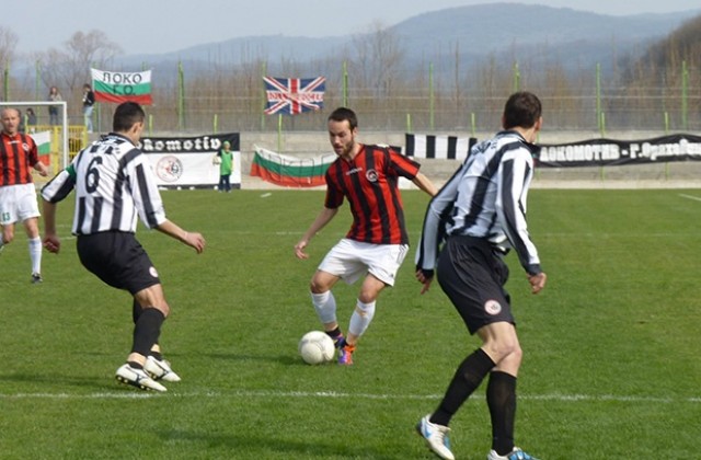 Локомотив 1929 Мездра се класира за финала на Купата на Аматьорската футболна лига