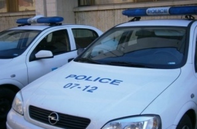 Петима полицаи са ранени при сблъсък с роми в Петрич
