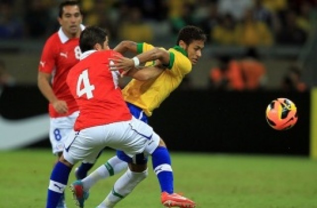 ВИДЕО: Бразилия освиркана от феновете си при равенство с Чили