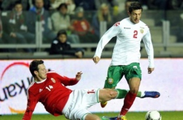 Манолев до Бейл и Ван Перси в отбора на кръга