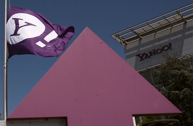 Председателят на управителния съвет на Yahoo подава оставка