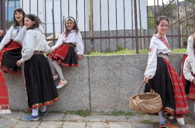 Лазаровден е