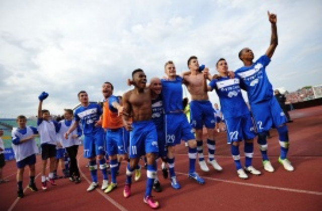 Левски спечели с футбол и 20-минутна лудост