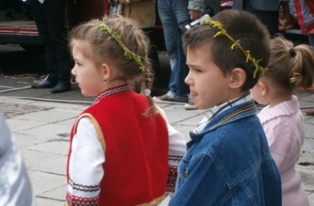 Цветница е!