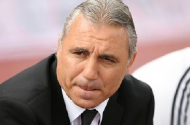 Стоичков: Не съм доволен, но се радвам, че даваме път на младите, остават ни 6 финала