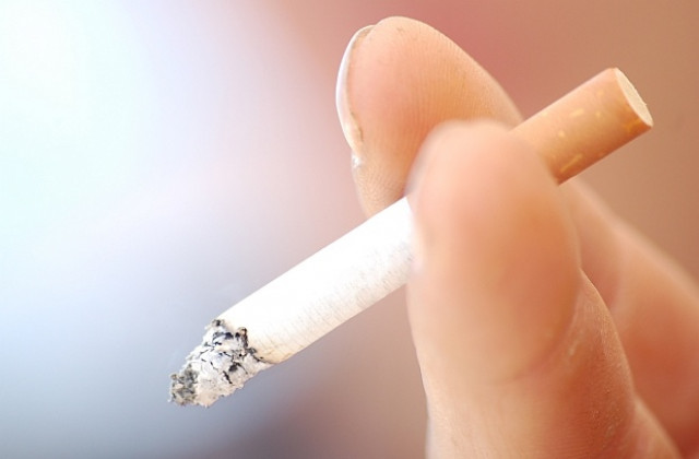 Цигарите увеличават двойно риска от артрит
