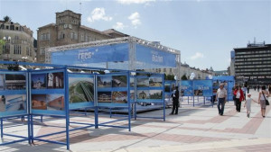 ПП ГЕРБ Шумен с мобилен предизборен щаб на площад Освобождение