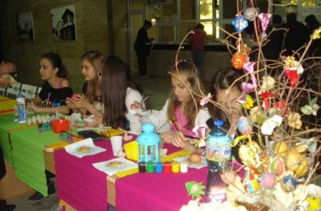 Пъстра работилница „Великденско яйце” гостува в община Благоевград