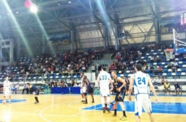 Рилски удържа Ямбол след едно полувреме стрийтбол, и мощна последна част