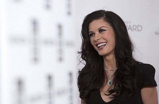 Катрин Зита-Джоунс влезе в психиатрия